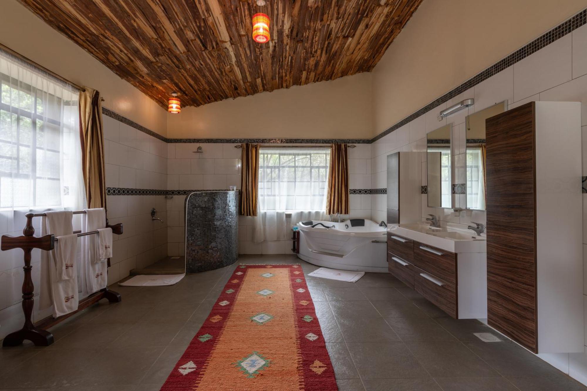 Naivasha Kongoni Lodge - Lakefront Getaway Exterior photo
